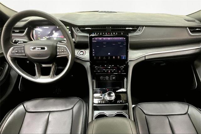 Photo of 2025 Bright White Clearcoat Jeep Grand Cherokee 4xe