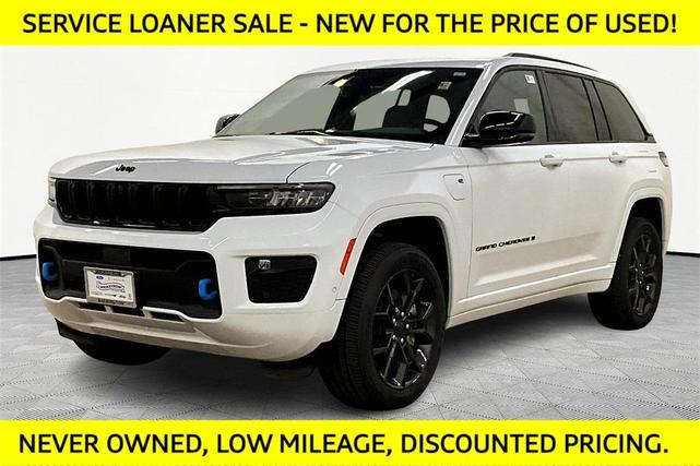 Photo of 2025 Bright White Clearcoat Jeep Grand Cherokee 4xe