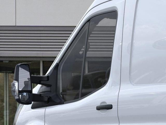 Photo of 2025 Oxford White Ford Transit-150