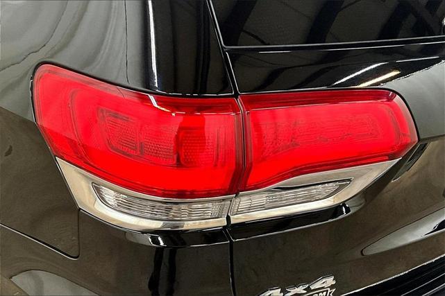 Photo of 2018 Diamond Black Jeep Grand Cherokee