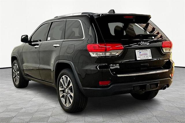 Photo of 2018 Diamond Black Jeep Grand Cherokee