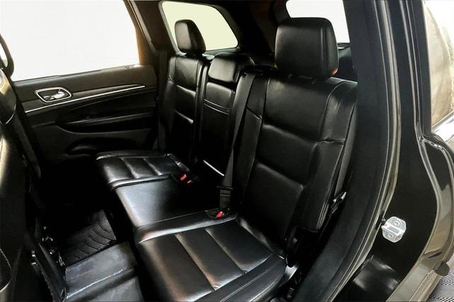 Photo of 2018 Diamond Black Jeep Grand Cherokee