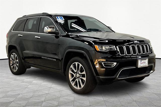 Photo of 2018 Diamond Black Jeep Grand Cherokee