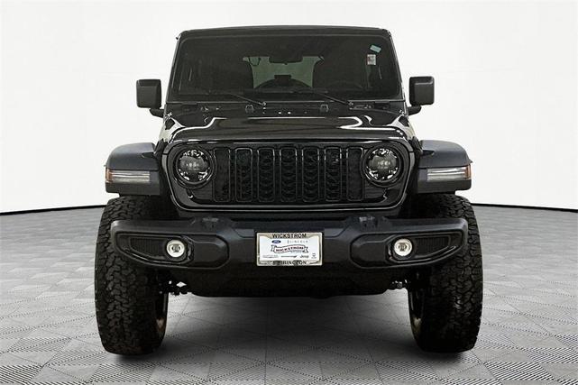 Photo of 2025 Granite Crystal Clearcoat Metallic Jeep Wrangler