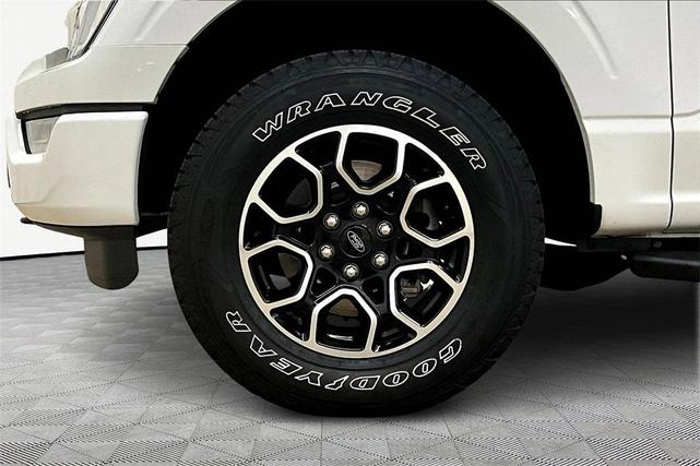 Photo of 2021 Oxford White Ford F-150