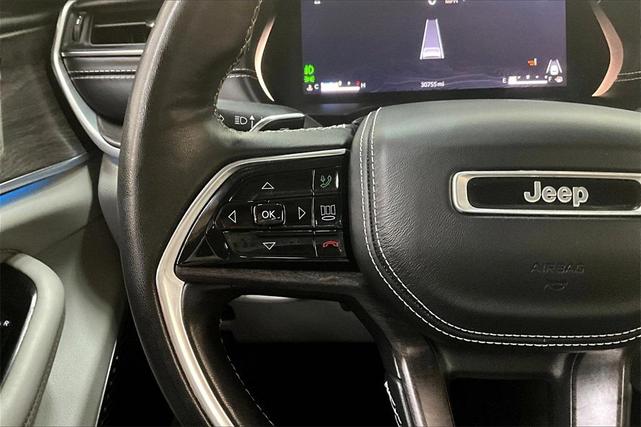 Photo of 2022 Metallic Jeep Grand Cherokee L
