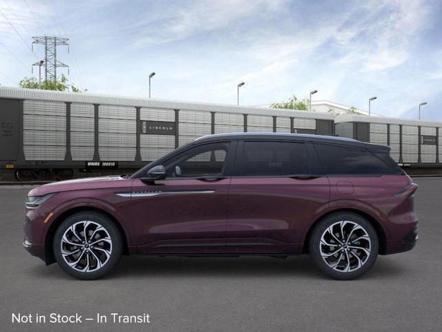 Photo of 2025 Diamond Red Lincoln Nautilus