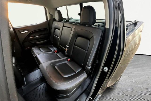 Photo of 2021 Onyx Black GMC Canyon