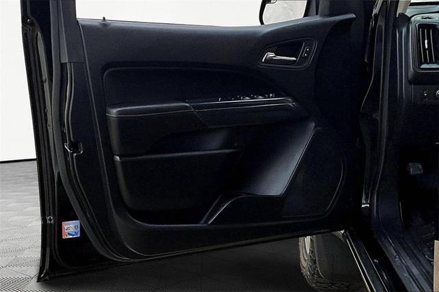 Photo of 2021 Onyx Black GMC Canyon