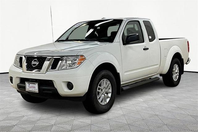Photo of 2018 Glacier White Nissan Frontier