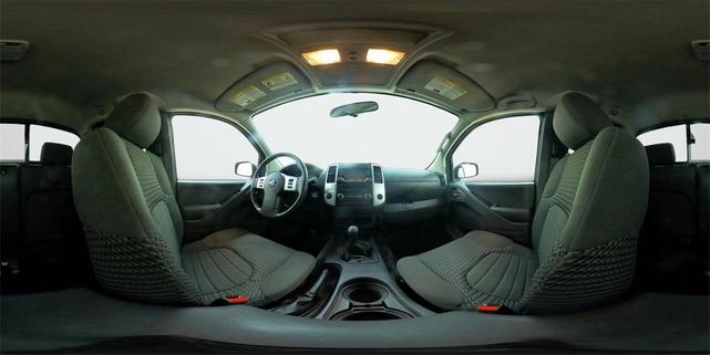 Photo of 2018 Glacier White Nissan Frontier