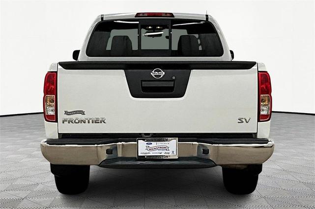 Photo of 2018 Glacier White Nissan Frontier