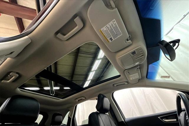 Photo of 2018 Burgundy Velvet Metallic Tinted Clearcoat Ford Edge