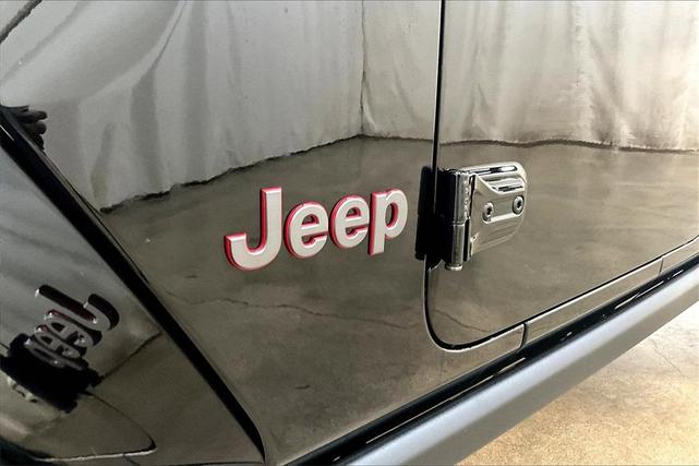 Photo of 2020 Black Clearcoat Jeep Wrangler Unlimited