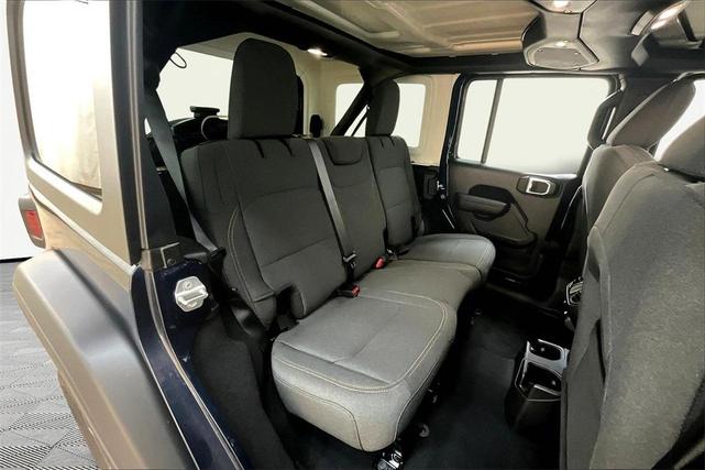 Photo of 2025 Fathom Blue Pearlcoat Jeep Wrangler