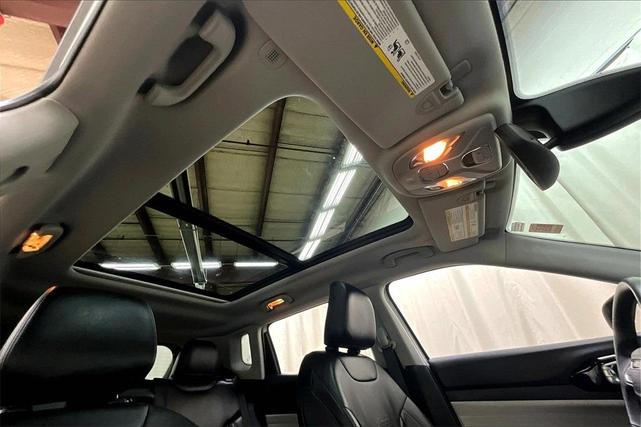 Photo of 2022 Bright White Clearcoat Jeep Compass
