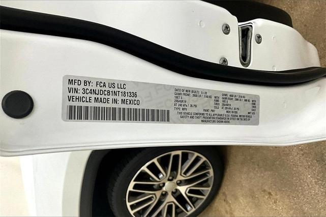 Photo of 2022 Bright White Clearcoat Jeep Compass