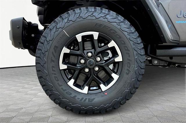 Photo of 2025 Granite Crystal Clearcoat Metallic Jeep Wrangler 4xe