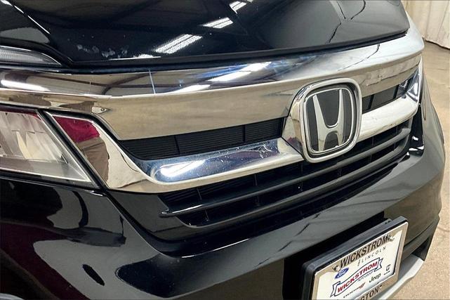 Photo of 2021 Black Honda Pilot