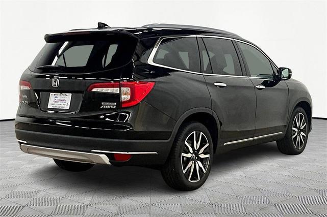 Photo of 2021 Black Honda Pilot