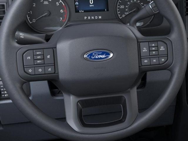 Photo of 2025 Oxford White Ford F-350