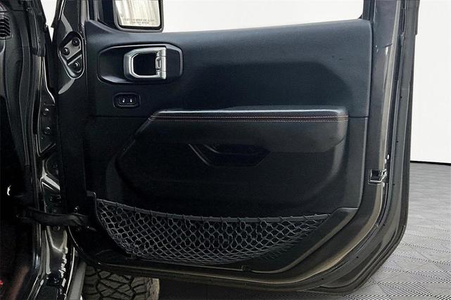 Photo of 2021 Granite Crystal Clearcoat Metallic Jeep Gladiator