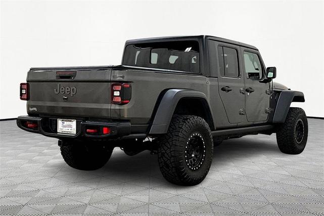 Photo of 2021 Granite Crystal Clearcoat Metallic Jeep Gladiator