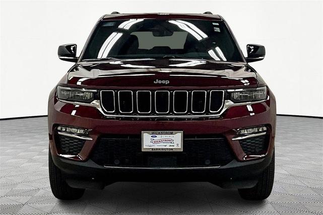 Photo of 2025 Velvet Red Pearlcoat Jeep Grand Cherokee