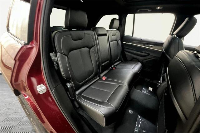 Photo of 2025 Velvet Red Pearlcoat Jeep Grand Cherokee
