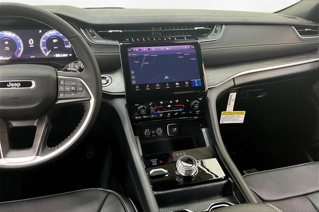 Photo of 2025 Velvet Red Pearlcoat Jeep Grand Cherokee