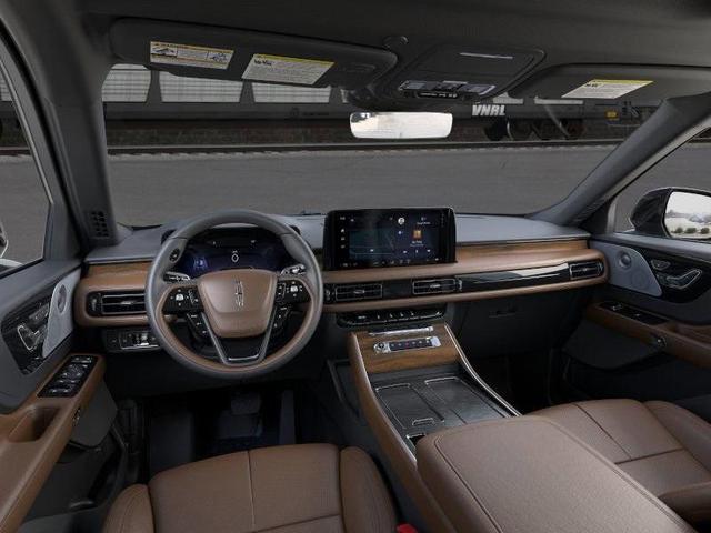 Photo of 2025 Infinite Black Metallic Lincoln Aviator
