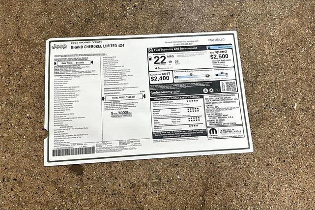 Photo of 2025 Bright White Clearcoat Jeep Grand Cherokee