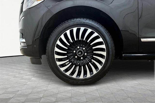 Photo of 2021 Black Lincoln Navigator