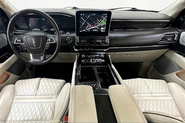 Photo of 2021 Black Lincoln Navigator