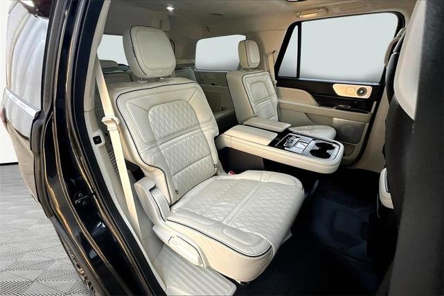 Photo of 2021 Black Lincoln Navigator