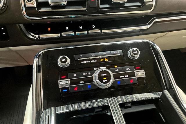 Photo of 2021 Black Lincoln Navigator