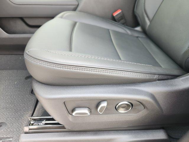 Photo of 2025 Summit White GMC Sierra 3500