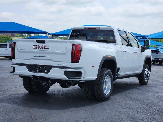 Photo of 2025 Summit White GMC Sierra 3500
