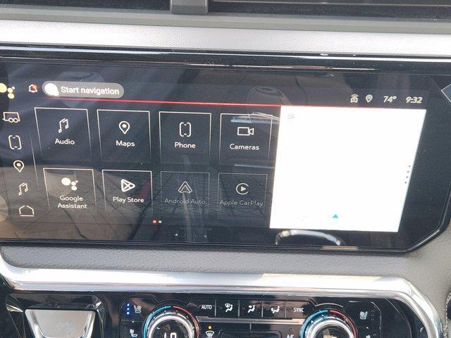 Photo of 2025 White Frost Tri-Coat GMC Sierra 3500