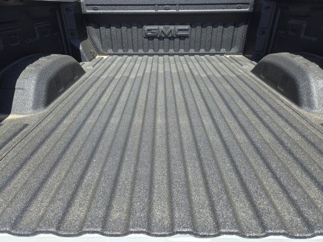Photo of 2025 Summit White GMC Sierra 2500