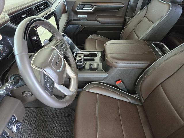 Photo of 2024 Summit White GMC Sierra 1500