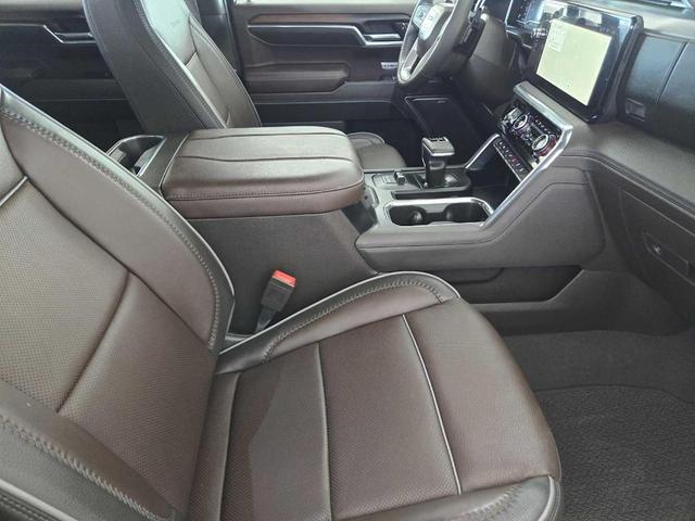 Photo of 2024 Summit White GMC Sierra 1500