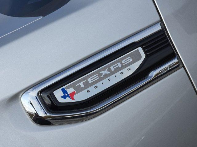 Photo of 2022 Quicksilver Metallic GMC Sierra 1500