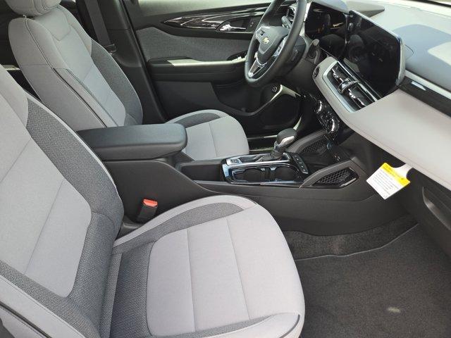 Photo of 2026 Summit White Chevrolet Trailblazer