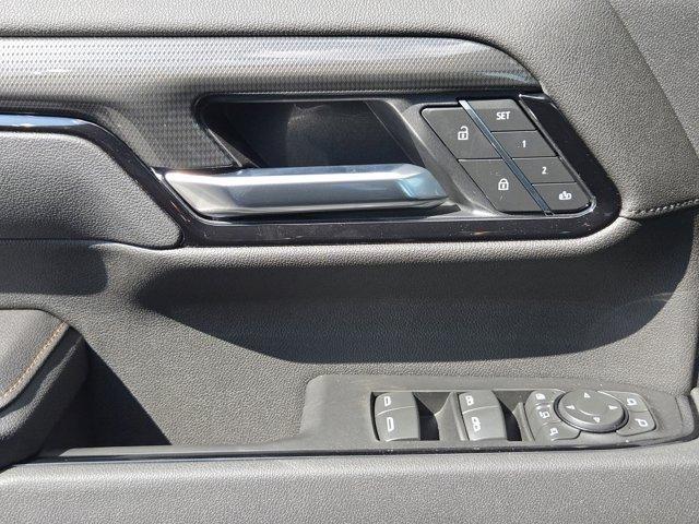 Photo of 2025 Onyx Black GMC Sierra 2500