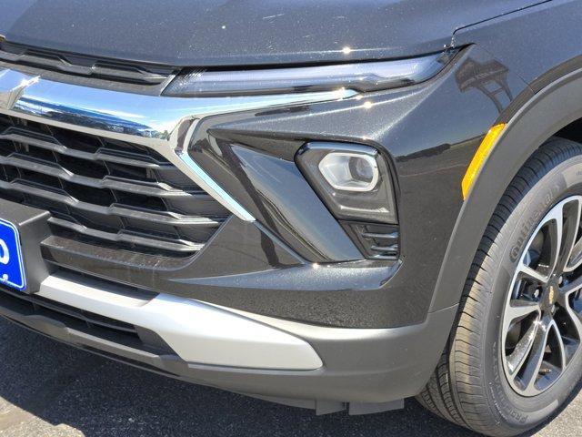 Photo of 2026 Mosaic Black Metallic Chevrolet Trailblazer