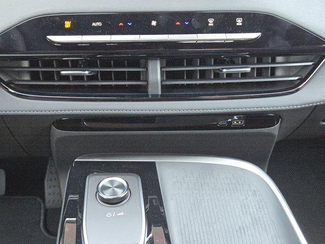 Photo of 2026 Summit White Buick Enclave