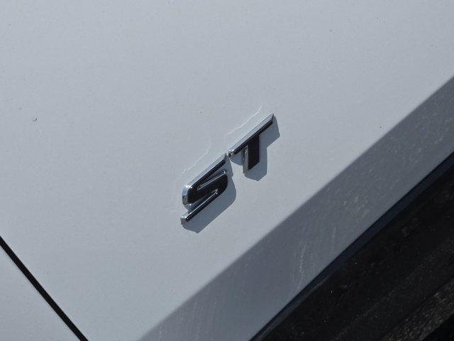 Photo of 2026 Summit White Buick Envista