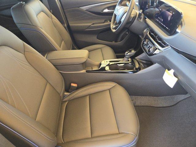 Photo of 2026 Summit White Buick Envista