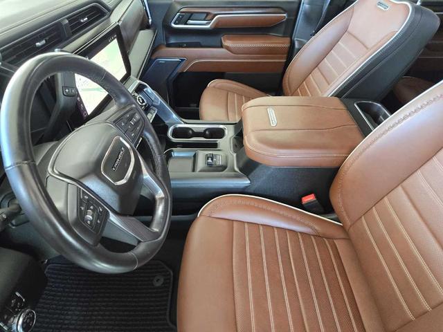 Photo of 2024 Onyx Black GMC Sierra 2500